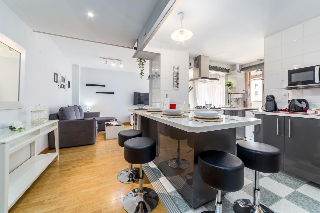 Travel Habitat Palau De Les Arts Apartment Valencia Bagian luar foto